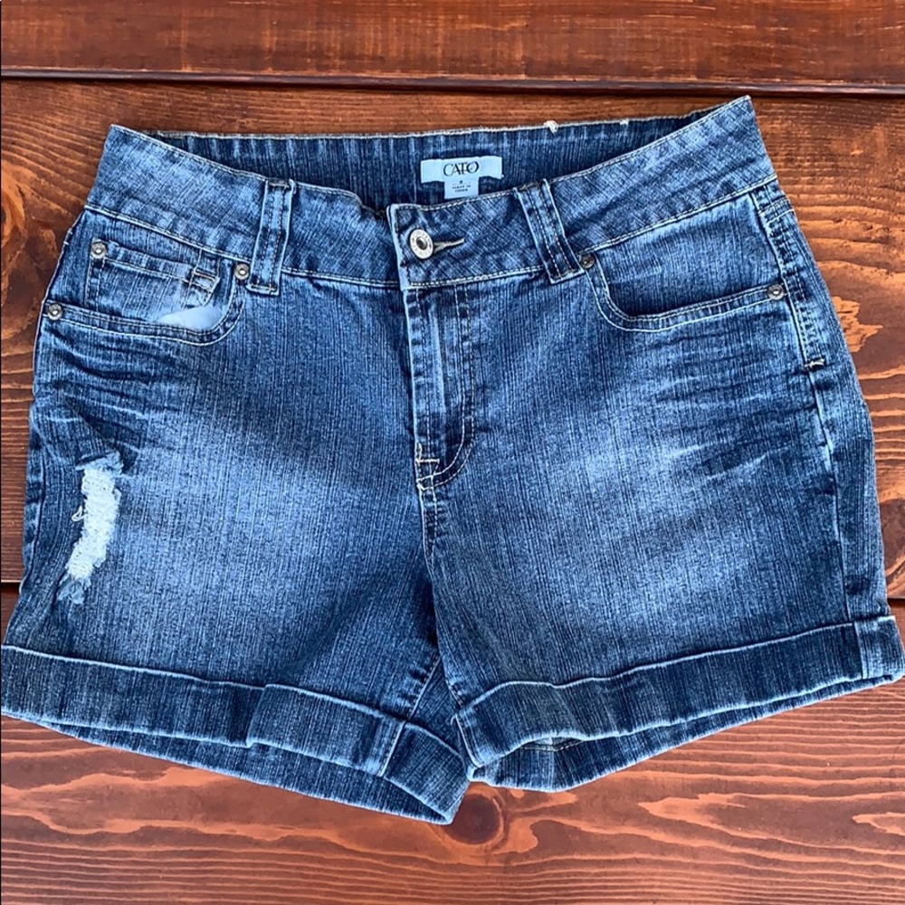 CATO sz 6 denim shorts